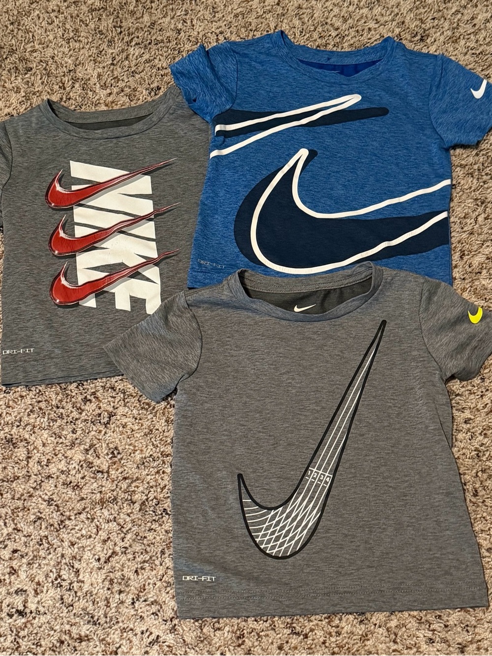 Nike Kids Short Sleeve Tees in Blue and Gray